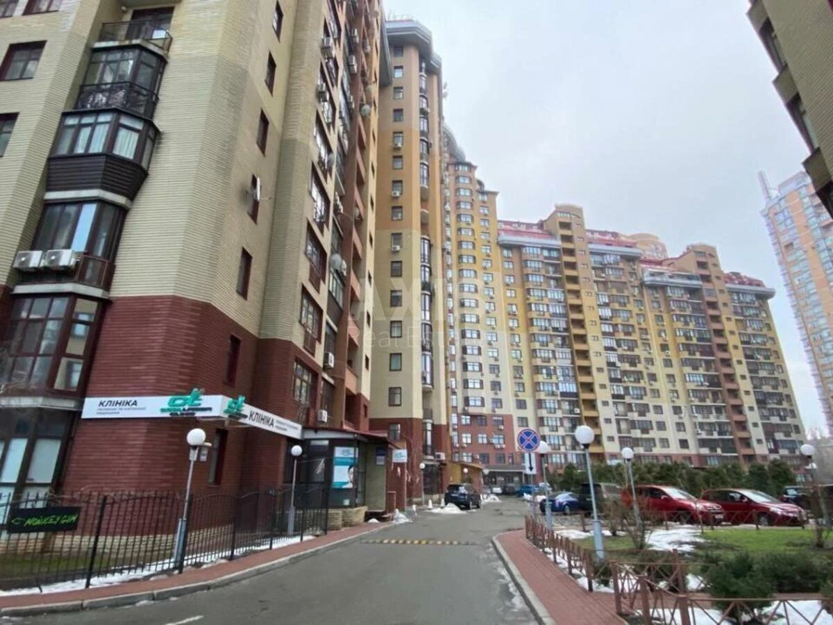 3k apartment vul. Jevgena Konoval'cja 32Б583411