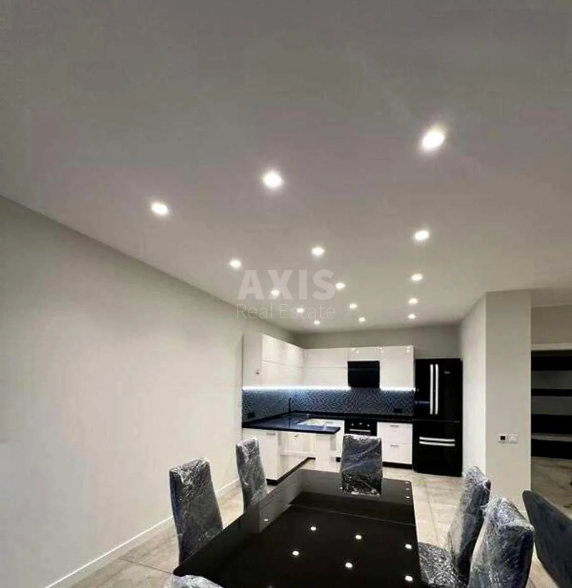 3k apartment vul. Dmytrivs'ka 75