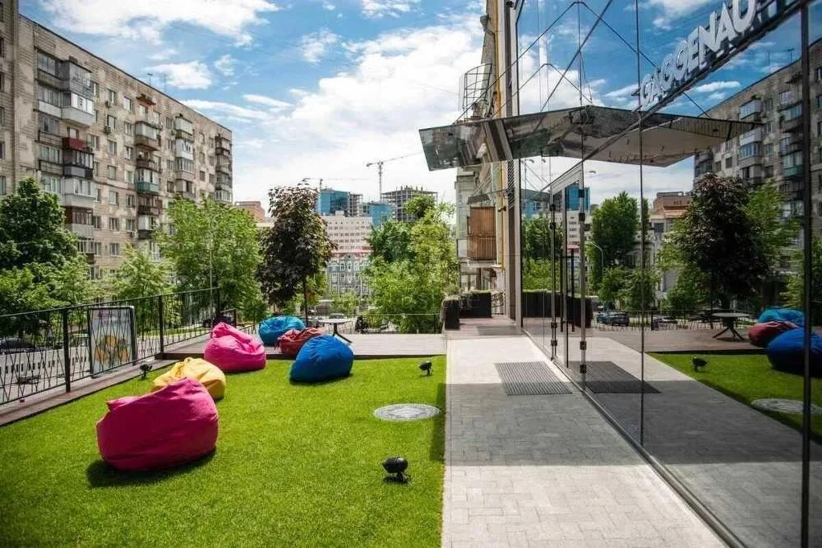 Office vul. Saksagans'kogo 53/80, 241m2717138