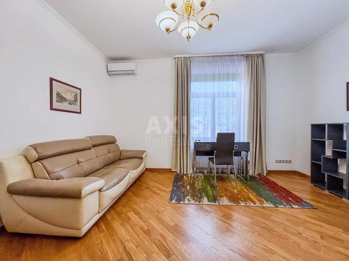 4k apartment vul. Hmel'nyc'kogo Bogdana 826687915
