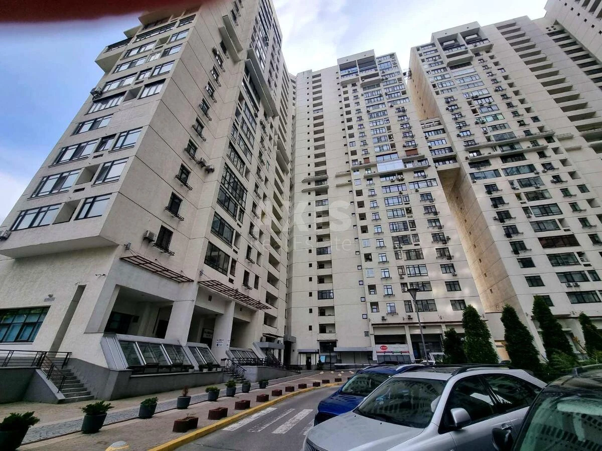 3k apartment vul. Jevgena Konoval'cja 44А6692513