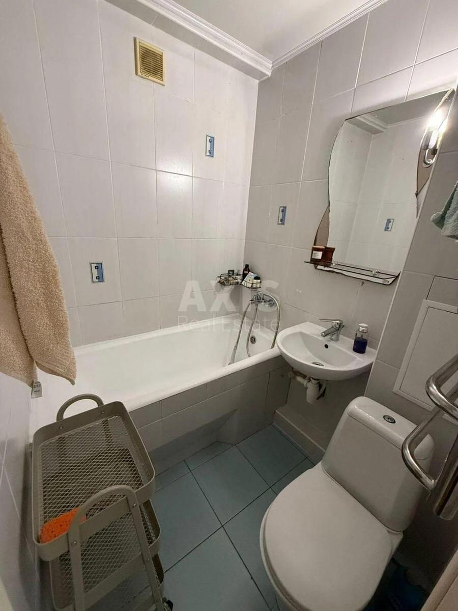 1k apartment vul. Lypkivs'kogo Vasylja Mytropolyta 27/5641993