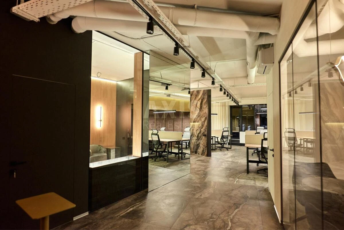 Office vul. Buslivs'ka 12, 150m264136