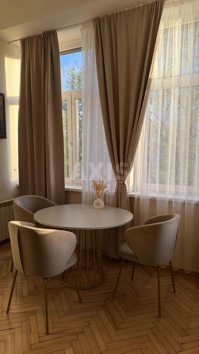 2k apartment vul. Kropyvnyc'kogo 18678160