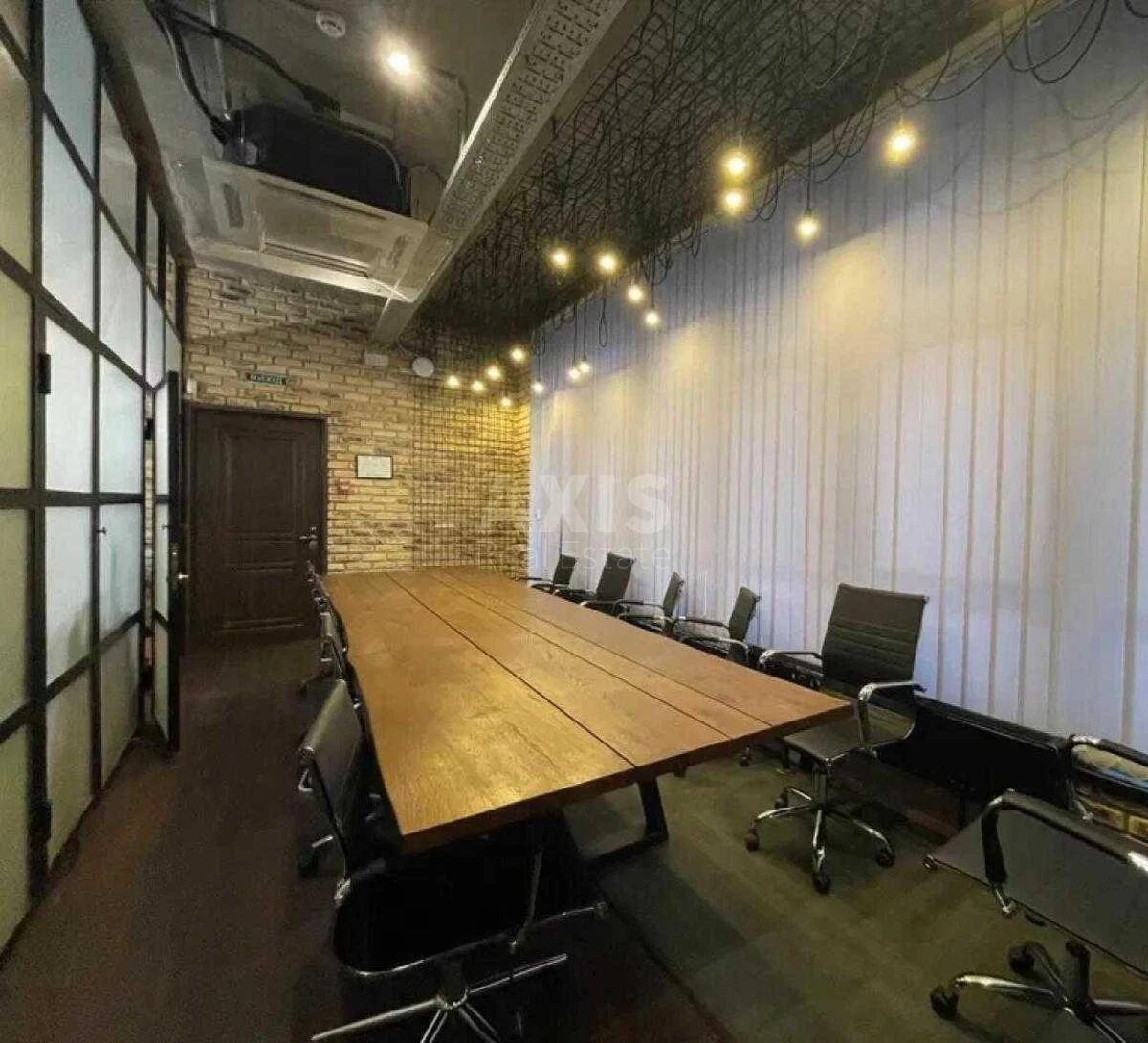 Office vul. Jevgena Konoval'cja 36Д, 288m2698003