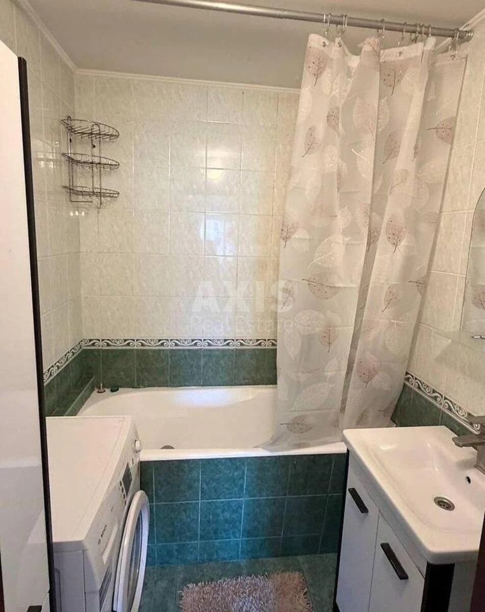 3k apartment vul. Antonovycha 103А6876416