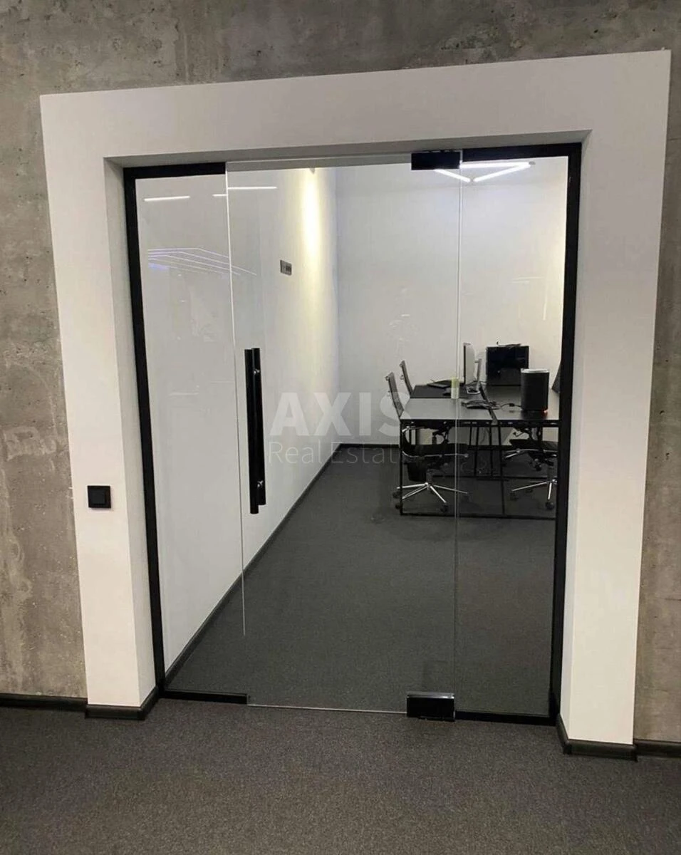 Office vul. Antonovycha 74, 680m2634373