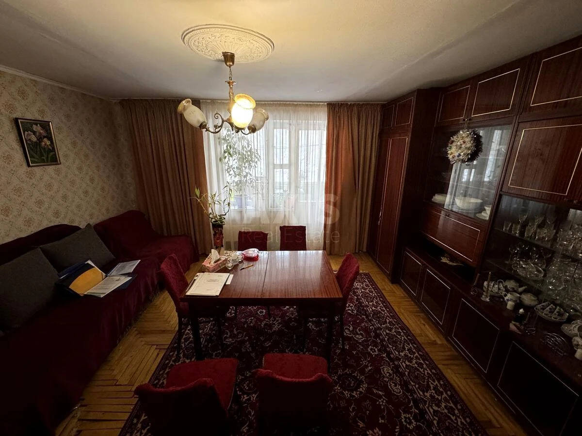 3к квартира пр-т Гонгадзе Георгия 9655140