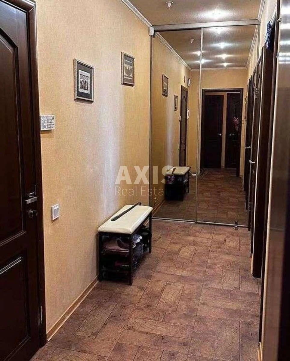 4k apartment pr-t Vatutina Generala 10318698