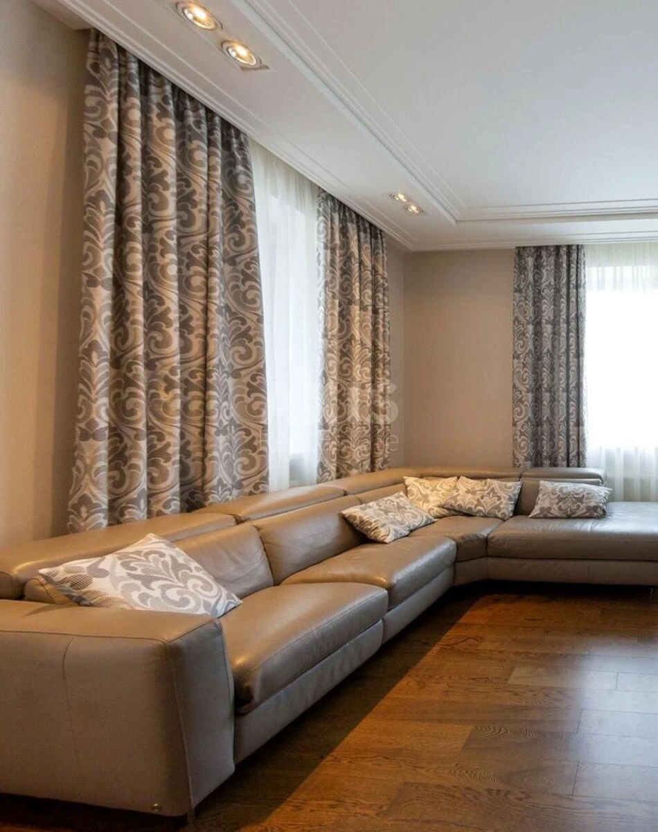 4k apartment vul. Laboratorna 6668522