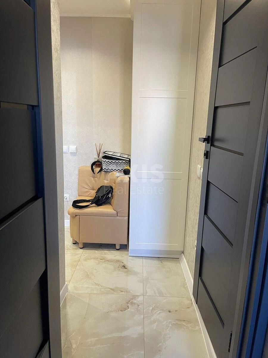 2k apartment vul. Jevgena Konoval'cja 37711568