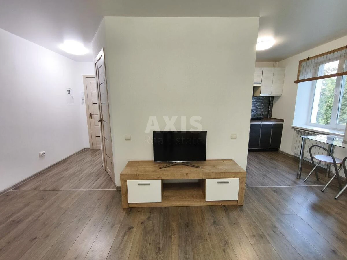 1k apartment vul. Topoleva 3696923