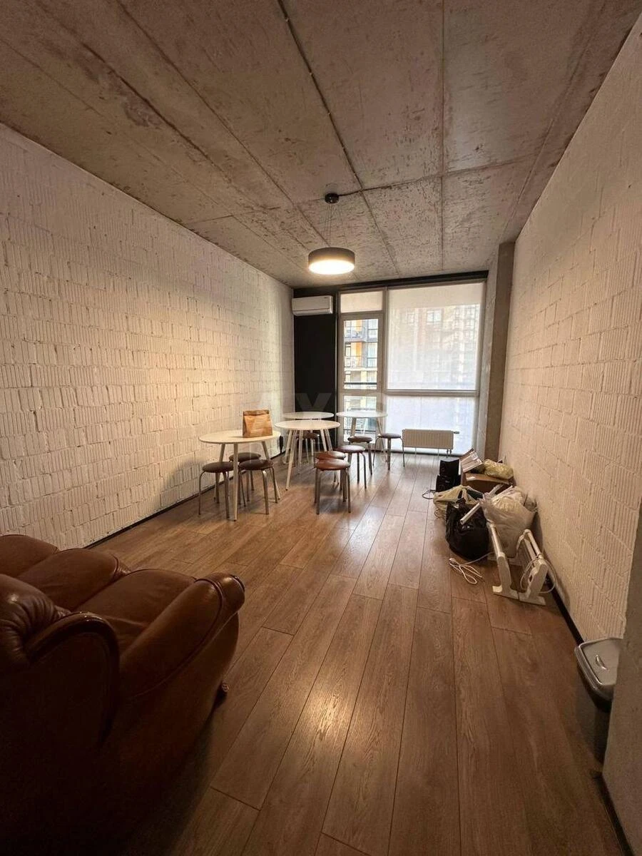 Office vul. Predslavyns'ka 40, 131m26695910