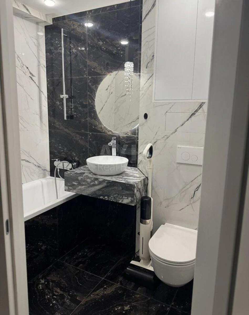 2k apartment vul. Zlatopil's'ka 4670522