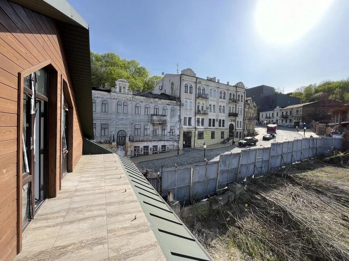 Объект торговли спуск Андреевский 10А, 370м2647855