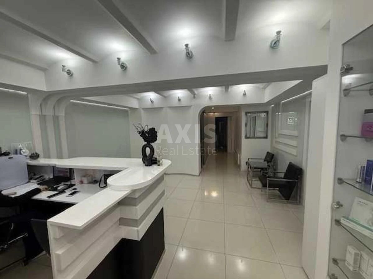 Объект торговли ул. Крещатик 8, 90м2681620