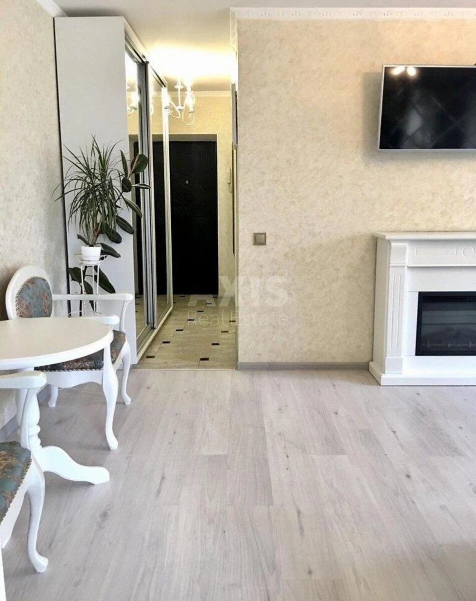 2к квартира ул. Джона Маккейна 35702751
