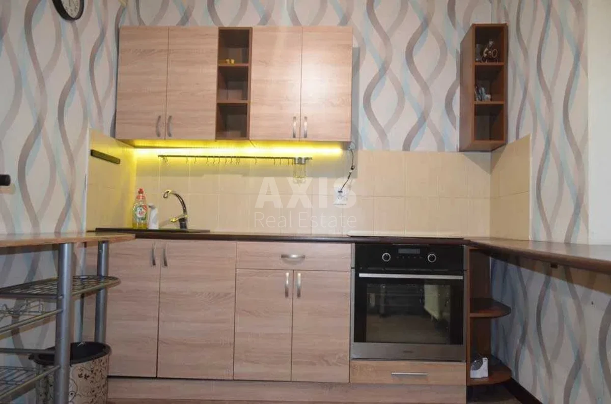 3k apartment pr-t Chervonoyi Kalyny 8930629