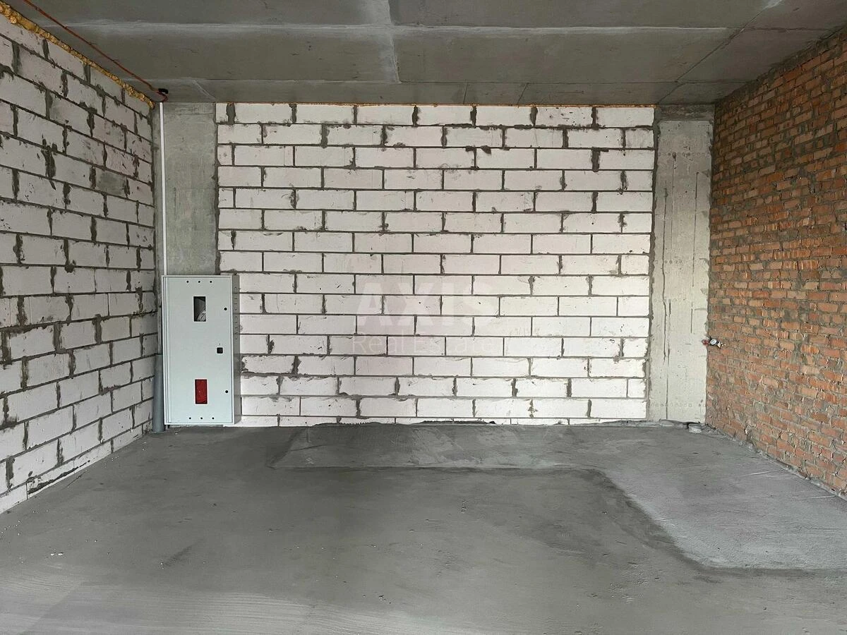 Service object vul. Oleksandra Olesja 8А, 70m2652016