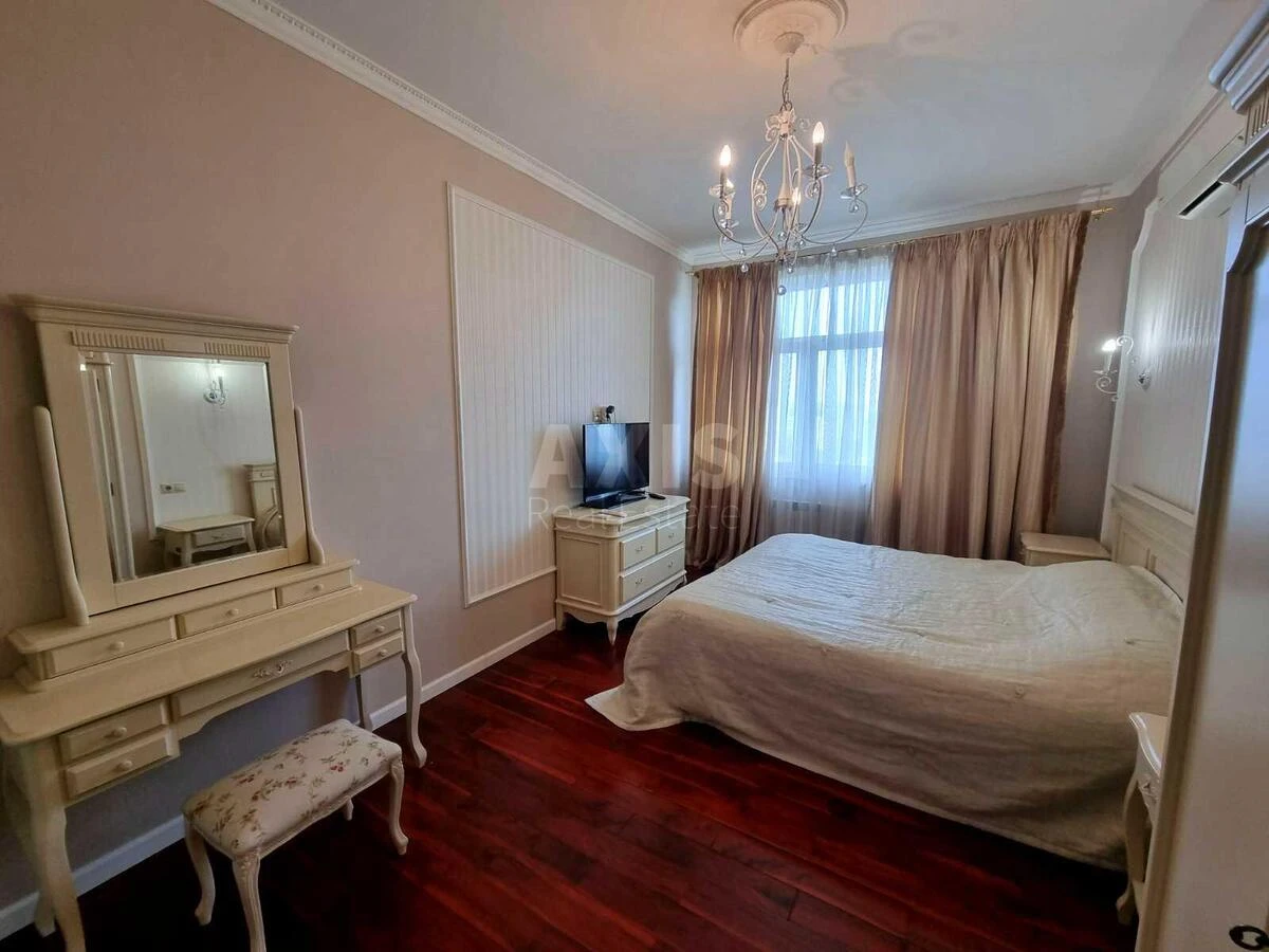 3k apartment vul. Jevgena Konoval'cja 44А714766