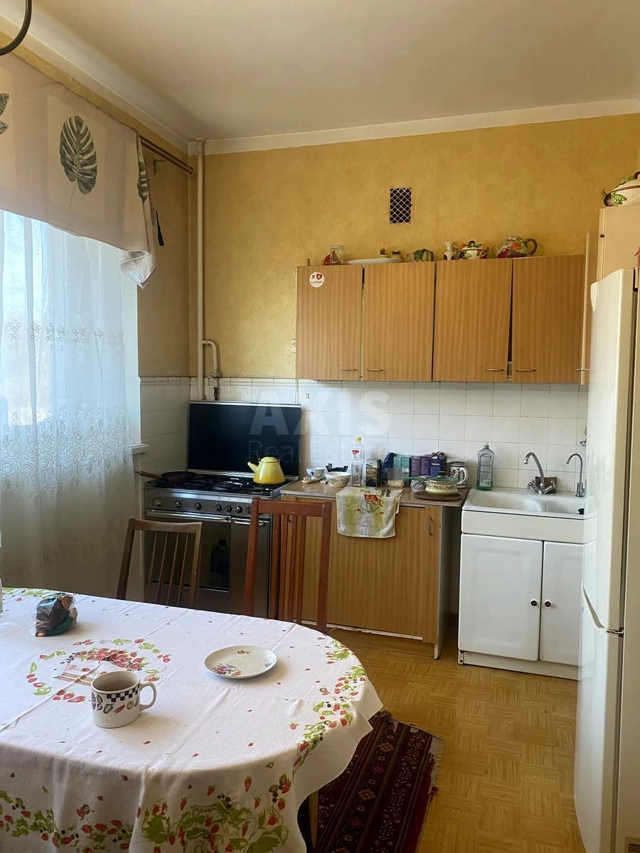 3k apartment vul. Grushevs'kogo Myhajla 34А6690811
