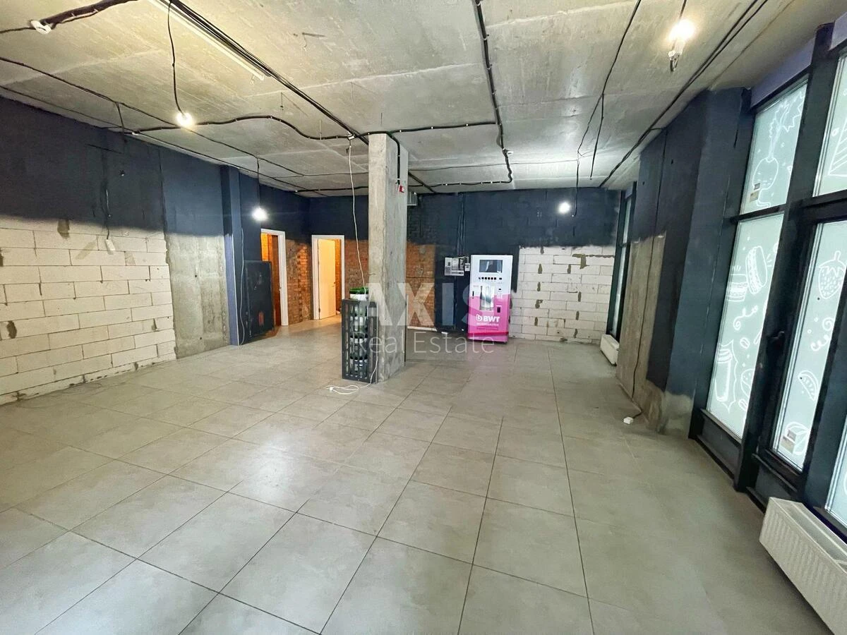 Объект торговли пр-т Воздушных Сил 56Б, 74м2629783