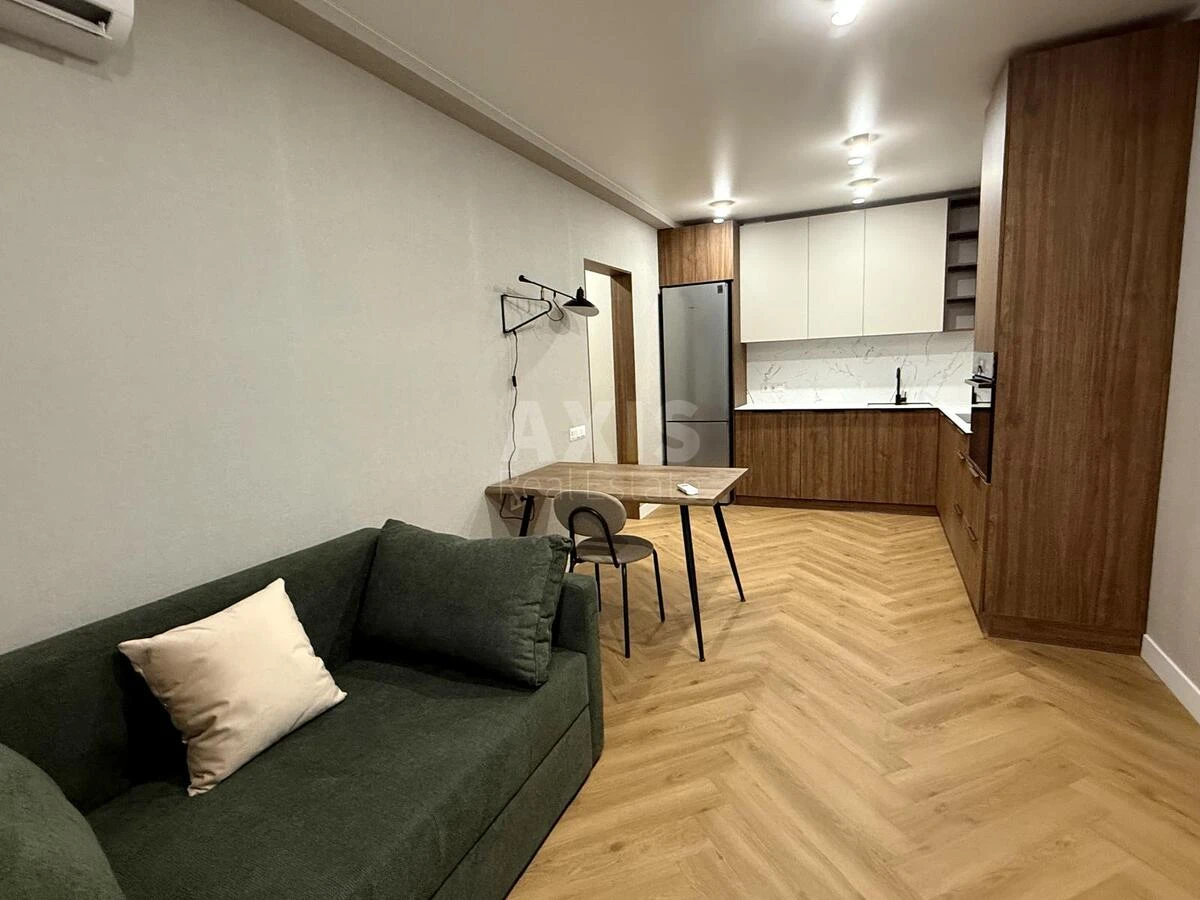 2к квартира ул. Михаила Максимовича 24657661