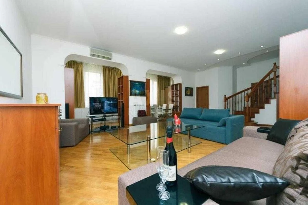 4k apartment vul. Evgena Chykalenko 19674628