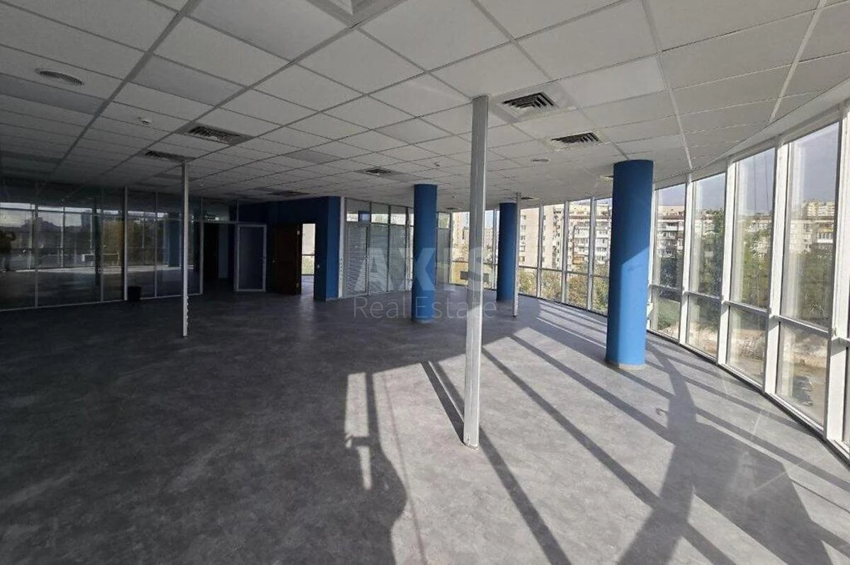 Office vul. Pol'ova 24, 297m265120