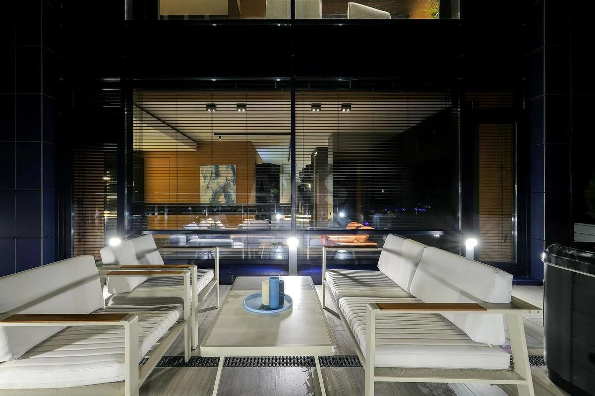 4k apartment prov. Laboratornyj 7663981