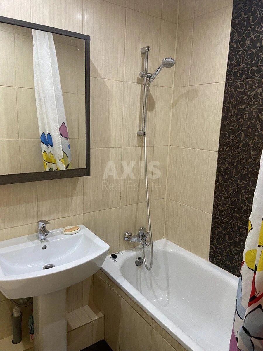 1k apartment vul. Syn'oozerna 6А681292