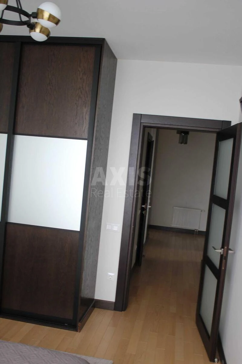 2k apartment pr-t Berestejskij 5Б685389
