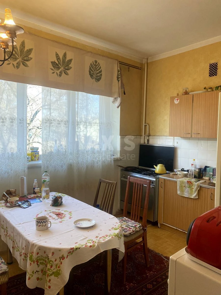 3k apartment vul. Grushevs'kogo Myhajla 34А6690812