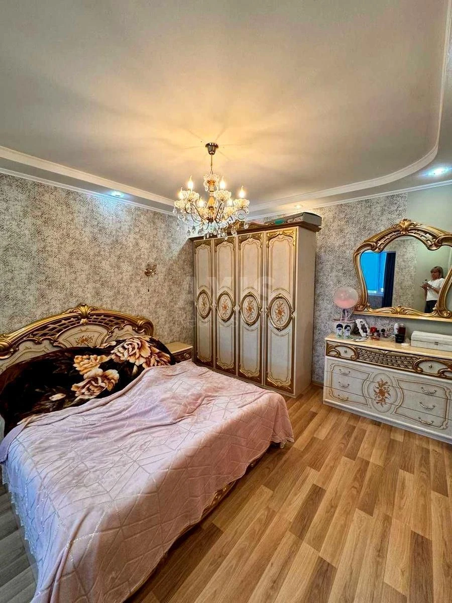 3k apartment vul. Revuc'kogo 19/1703853