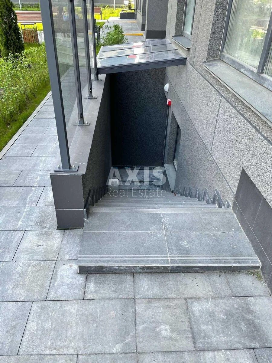 Trade object vul. Sverstjuka Jevgena 4, 210m2574291