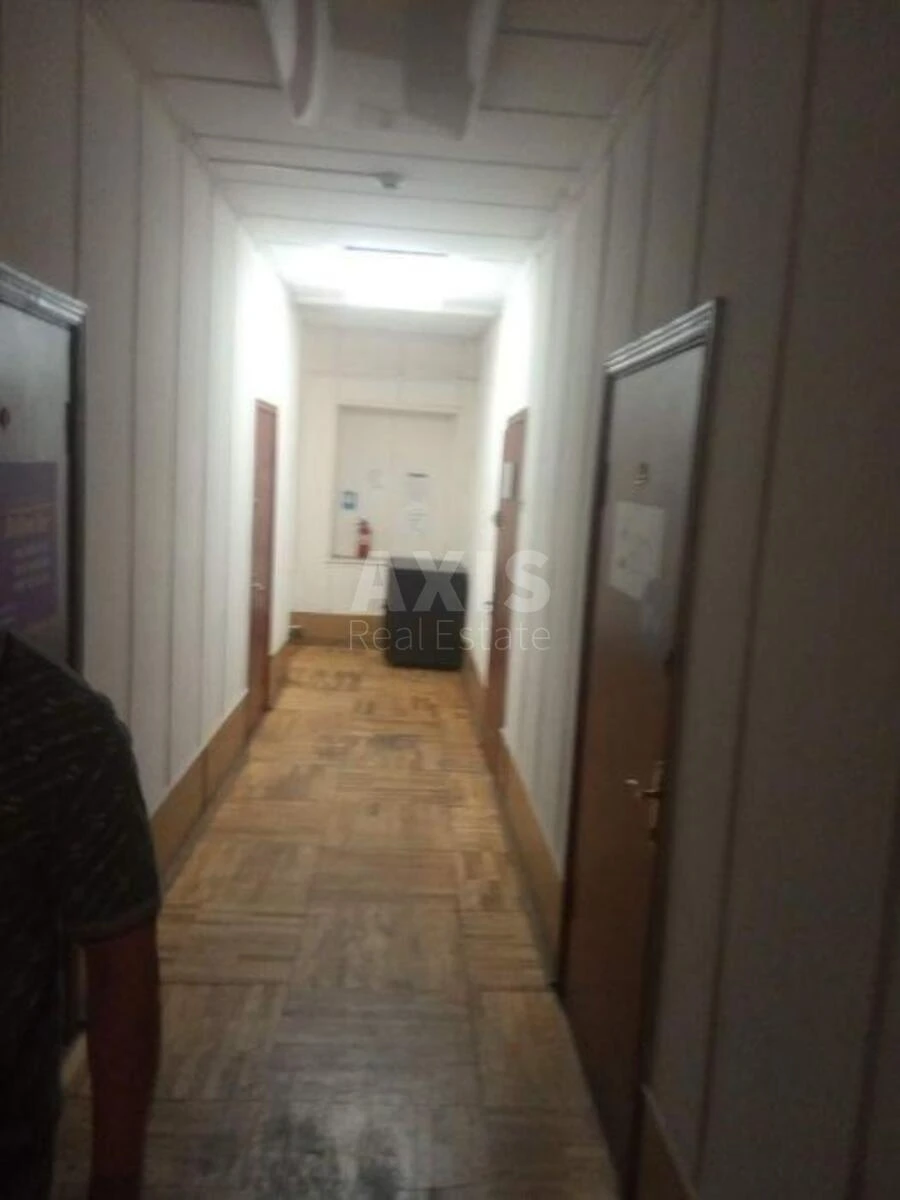 Office vul. Mezhygirs'ka 24, 623m2600123