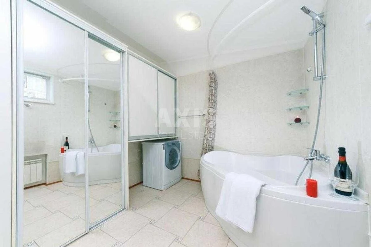 4k apartment vul. Evgena Chykalenko 19674629