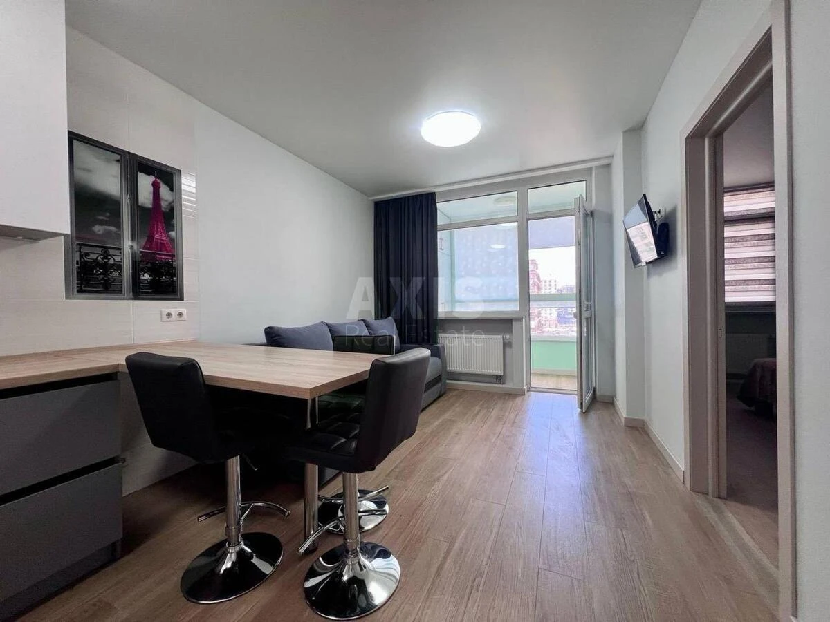 1k apartment vul. Rodyny Kristeriv 2067627