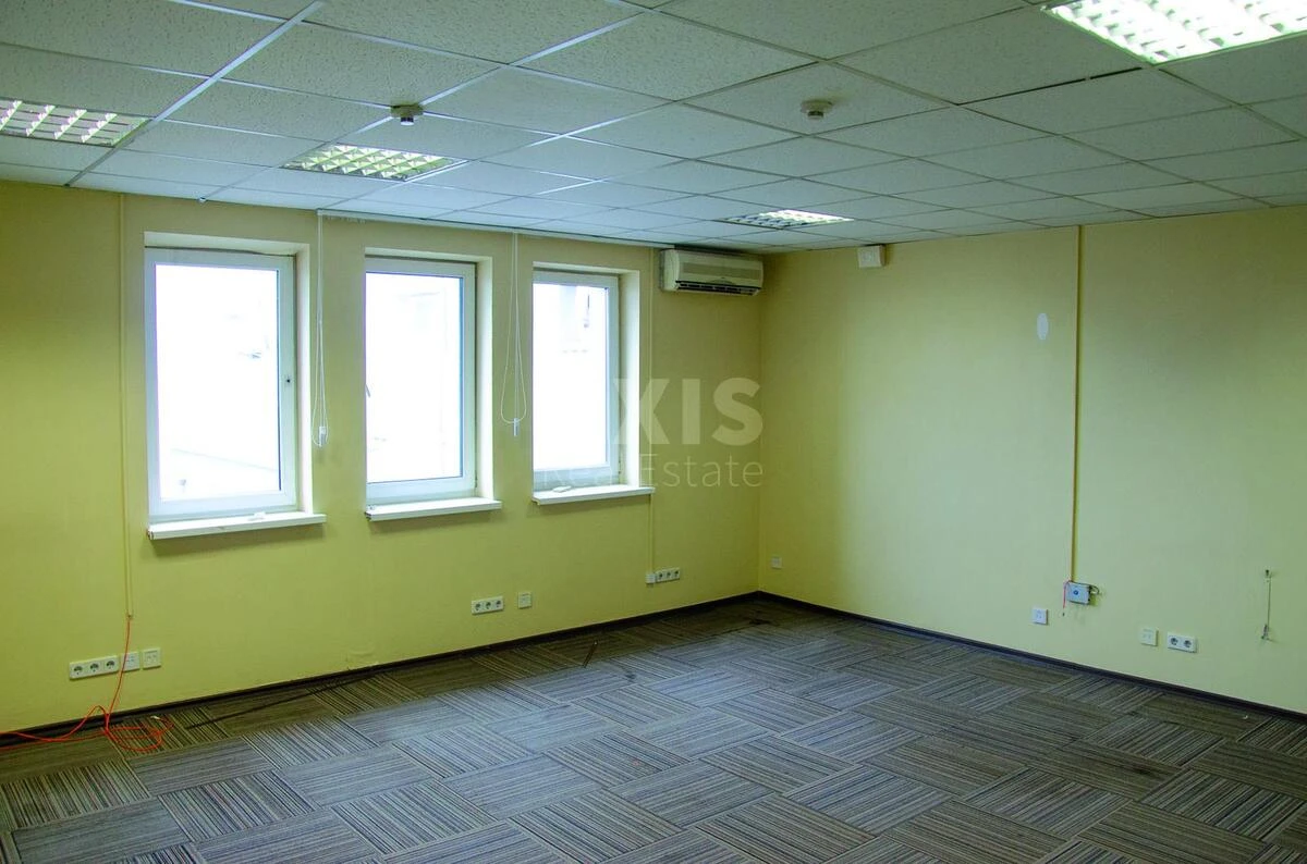 Office vul. Geroi'v Kosmosu 4, 245m2678005