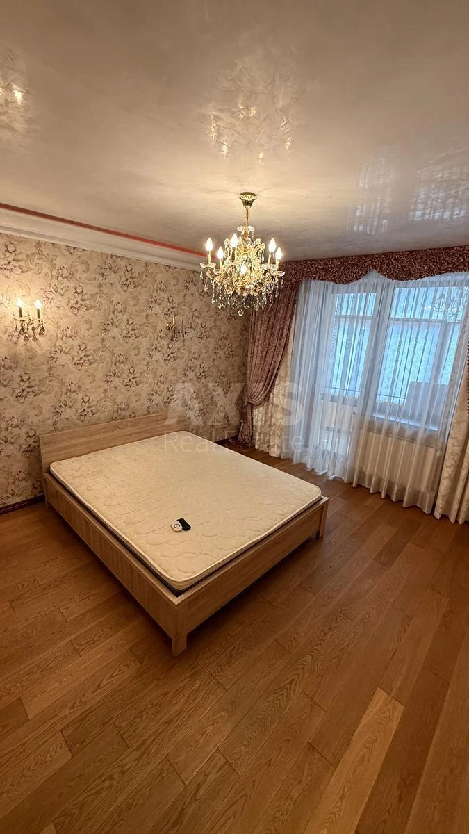 3k apartment bul. Chokolivs'kyj 42А645332