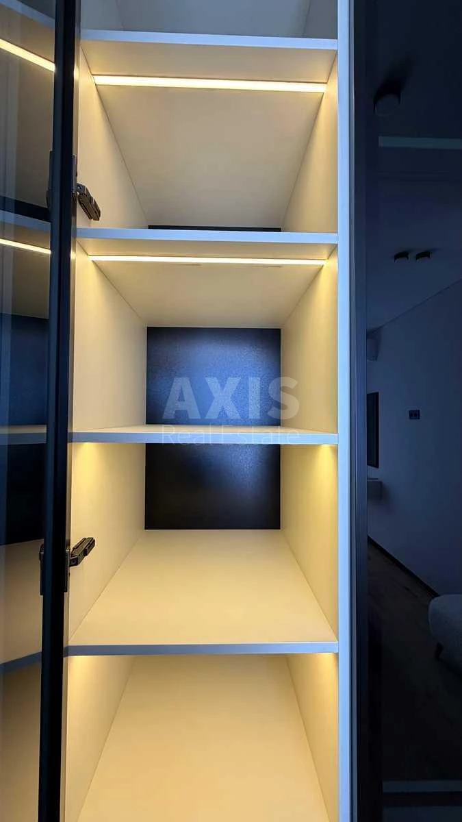 1k apartment nab. Dniprovs'ka 15Ж7134714