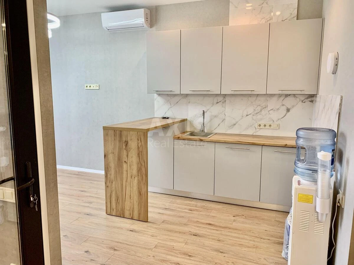 Office vul. Zhyljans'ka 68, 55m2698258