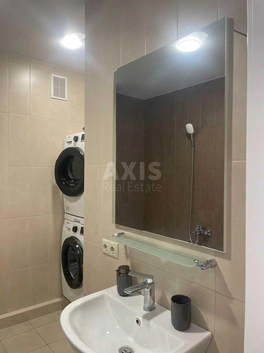 2k apartment vul. Radystiv 43Н7114810