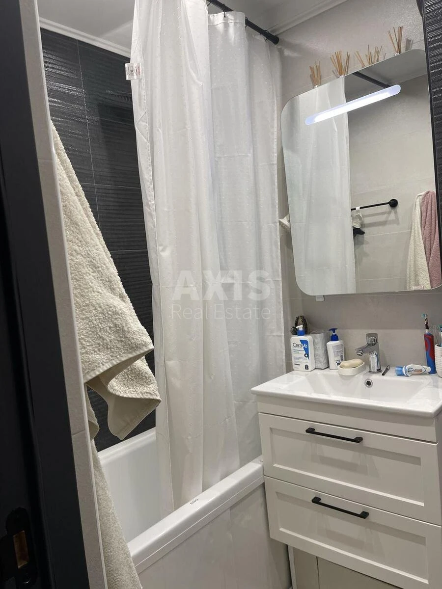 2k apartment vul. Jevgena Konoval'cja 37711567