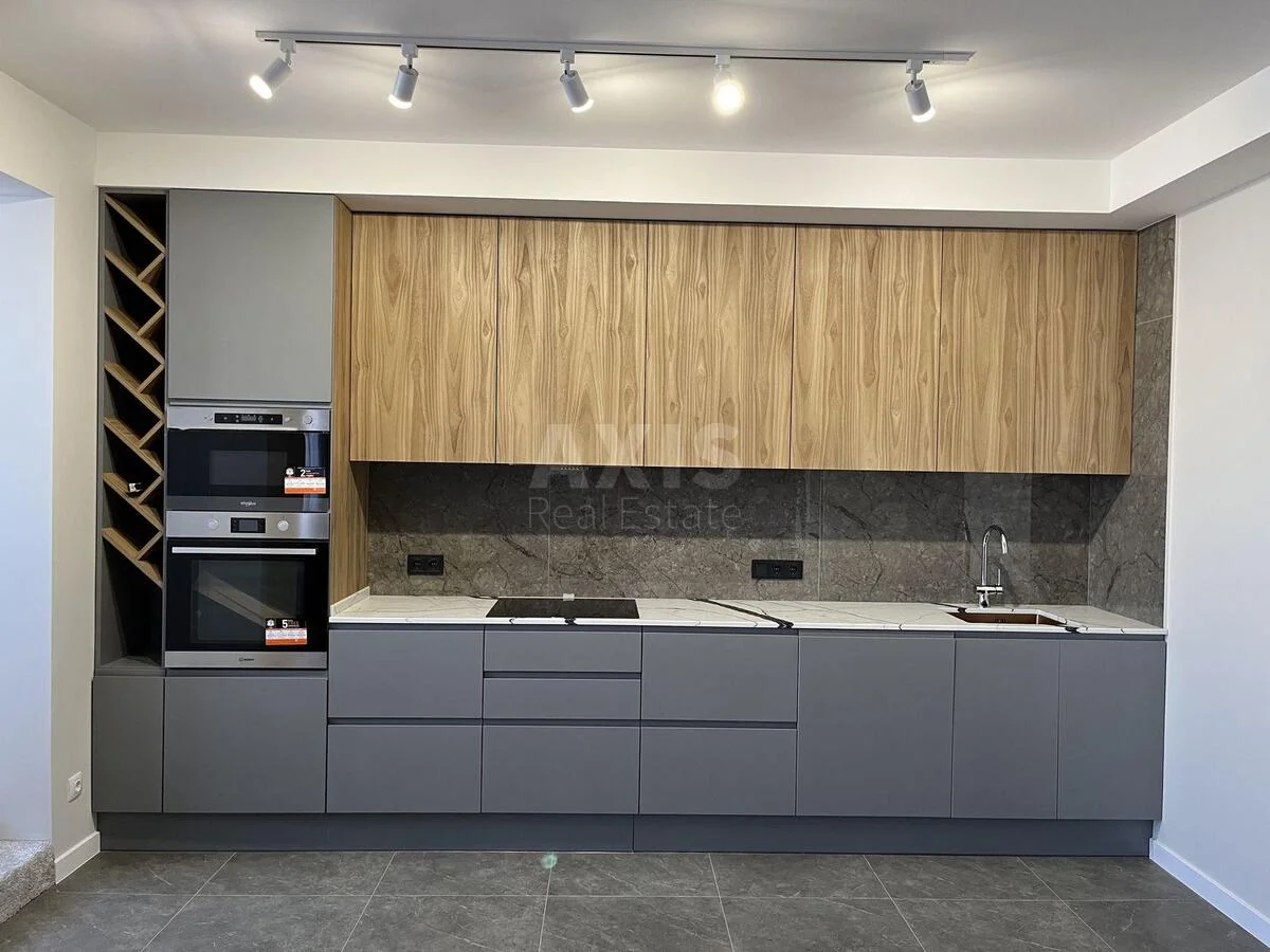 4k apartment vul. Knjazhyj Zaton 21