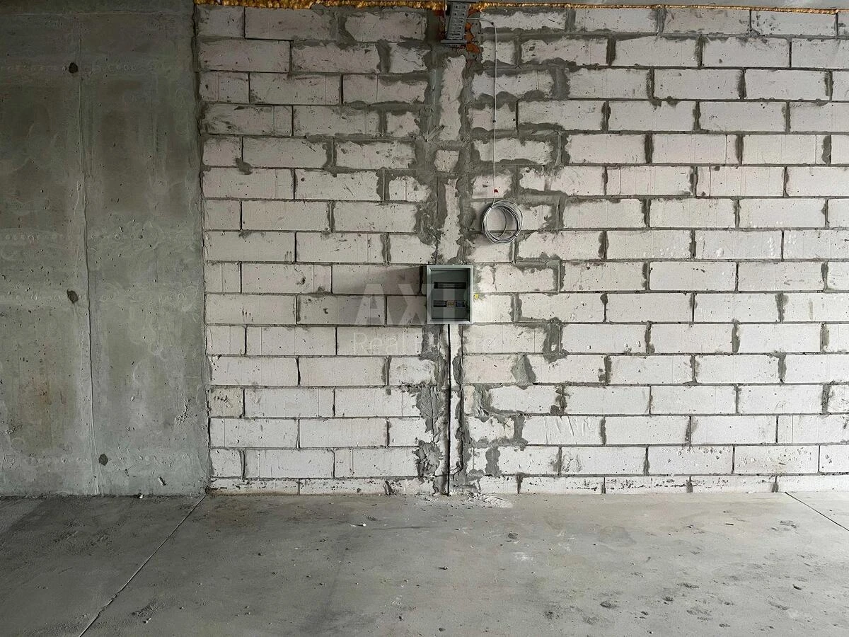 Service object vul. Oleksandra Olesja 8А, 70m2652018