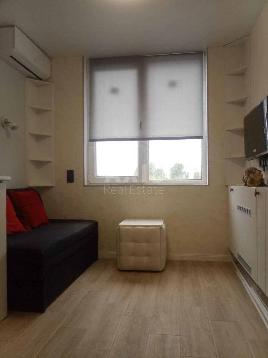 1k apartment vul. Bulahovs'kogo Akademika 2А685613
