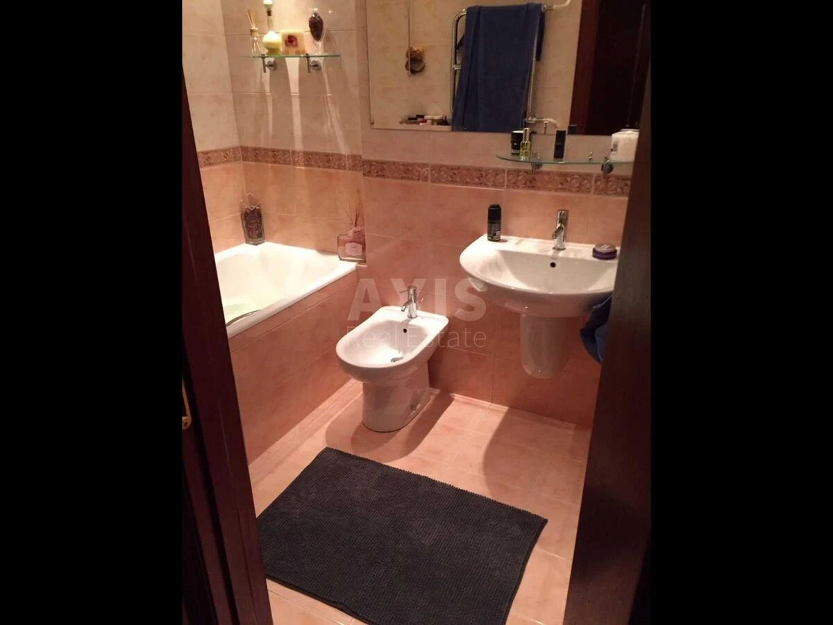 3k apartment vul. Shovkovychna 48656507