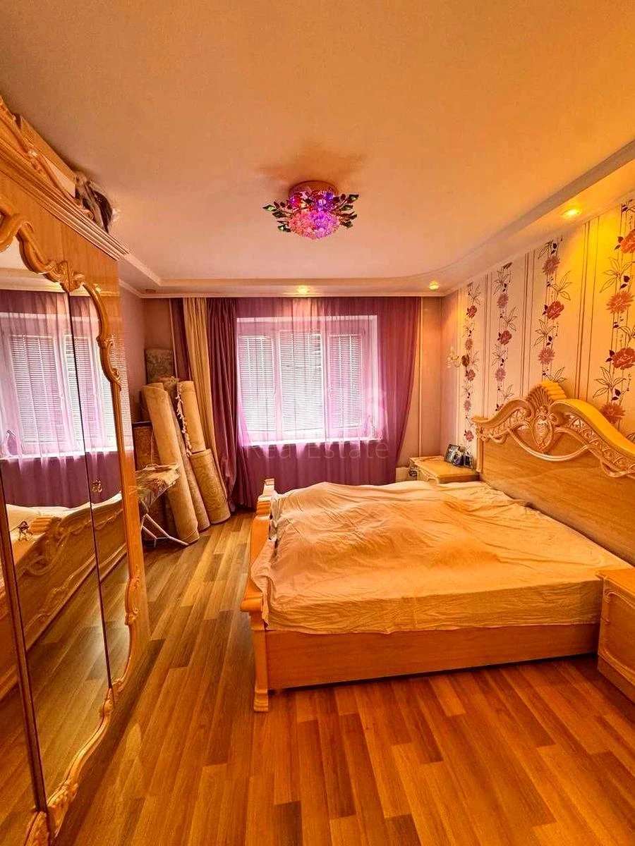 3k apartment vul. Revuc'kogo 19/1703854