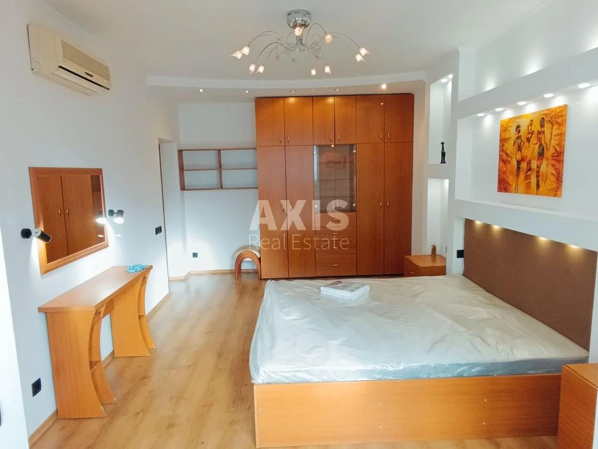 3к квартира пр-т Голосеевский 68479401